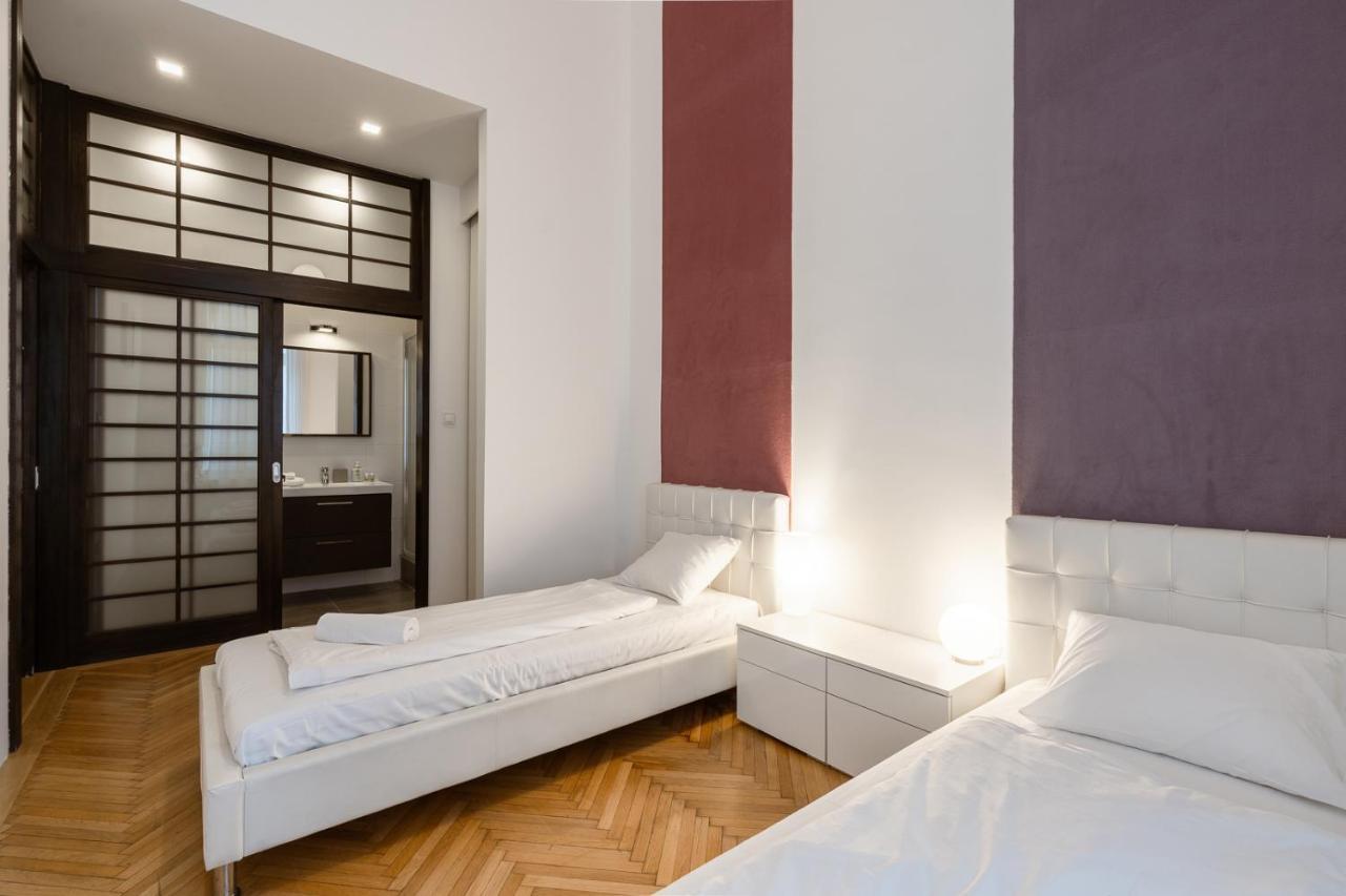 Bright Two-Bedroom Home By The New York Palace Budapest Extérieur photo
